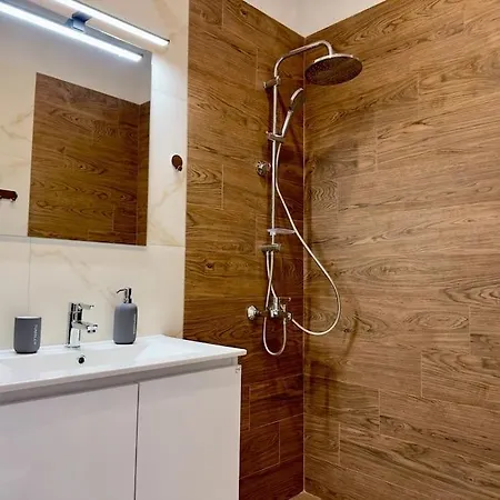 Rodia 1 Apartment